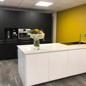 42800789_1823262294394459_8453705195807834112_o