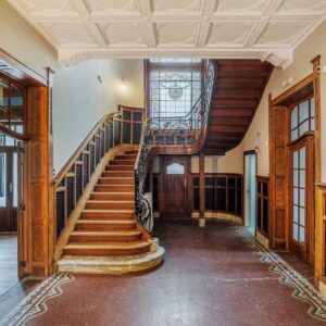 Maison Dosin escalier